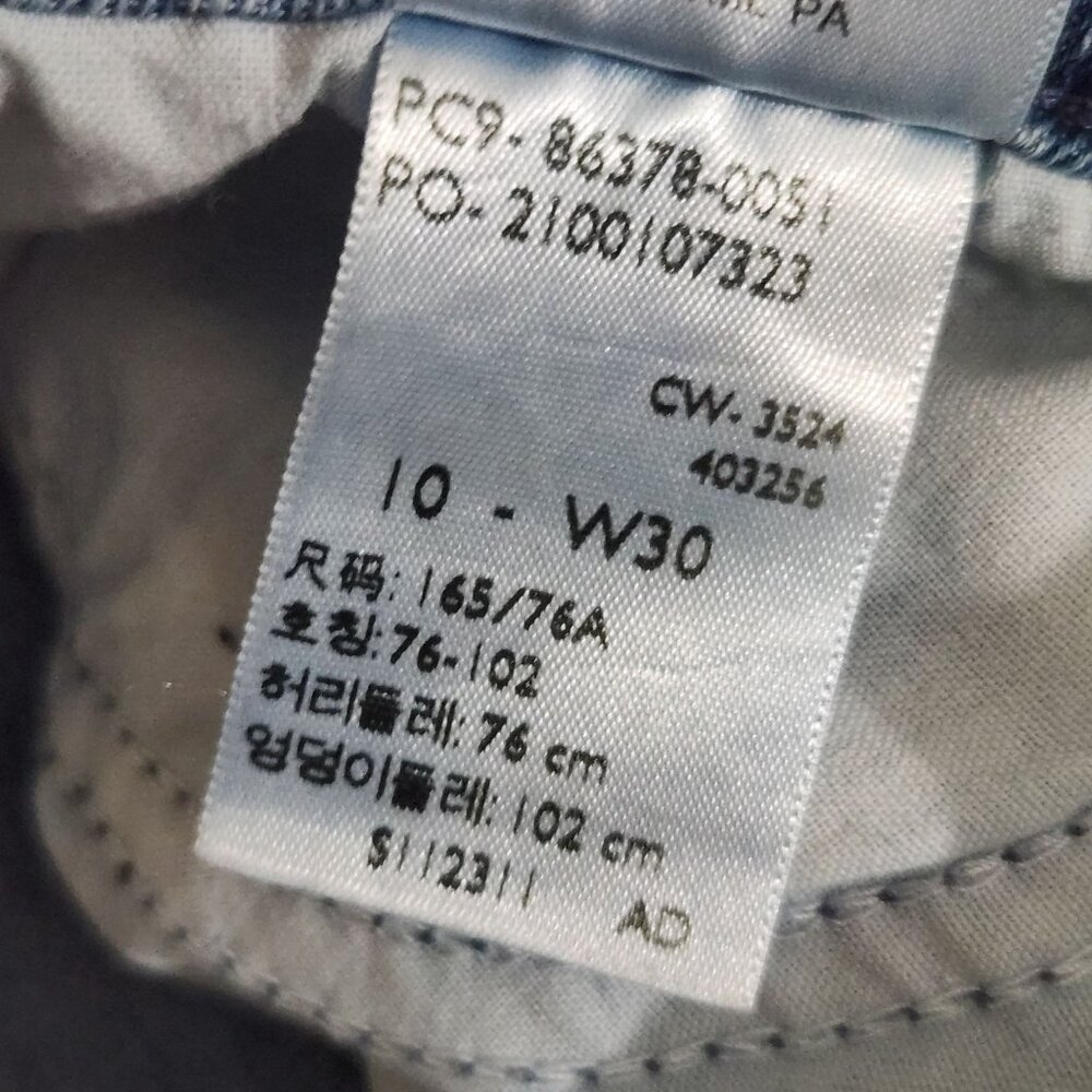 Levi Strauss Signature Bermuda Jean Shorts Womens Size 10 Blue Denim Casual - Picture 9 of 11